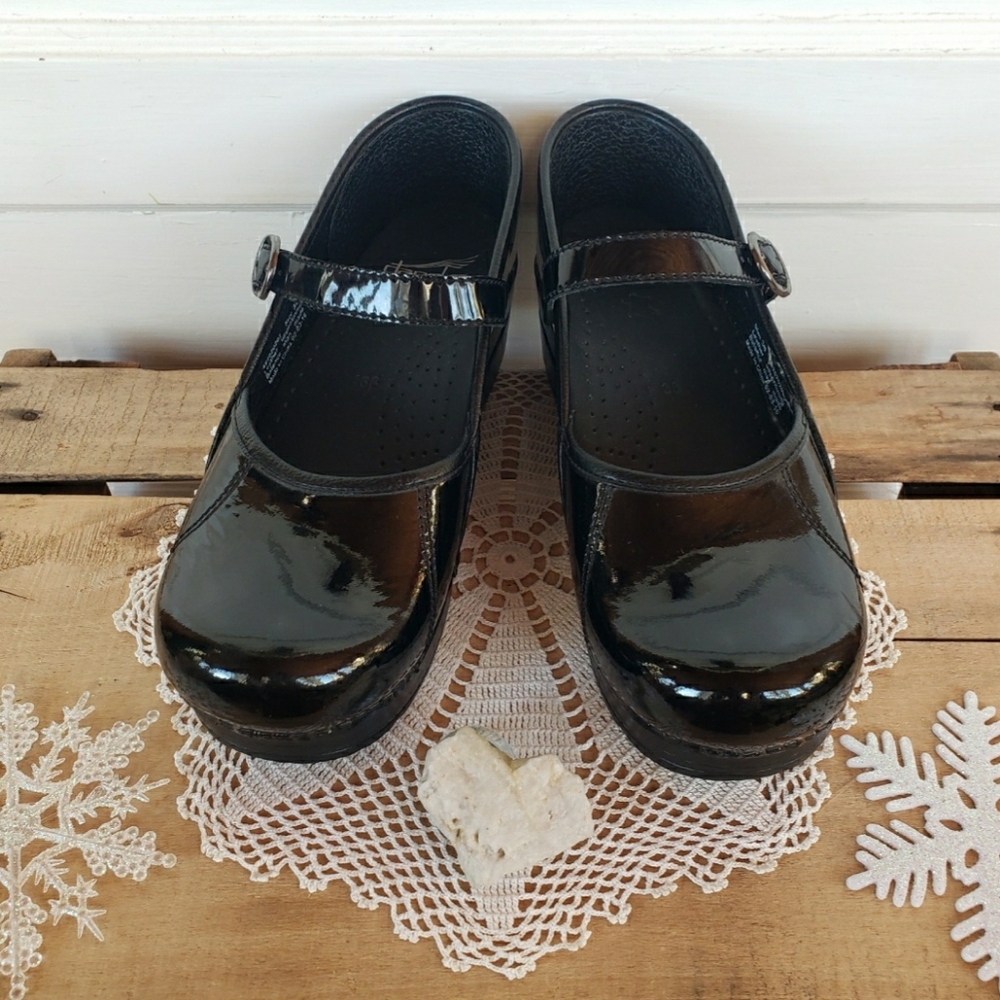 Glossy Dansko Pro Clog Marcelle MaryJane Patent Leather Buckle Strap Gypsy Boho - Picture 6 of 12
